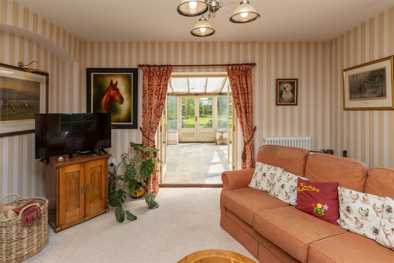 Property Image 8db10aa7-4750-4c59-8e94-632174b661b0