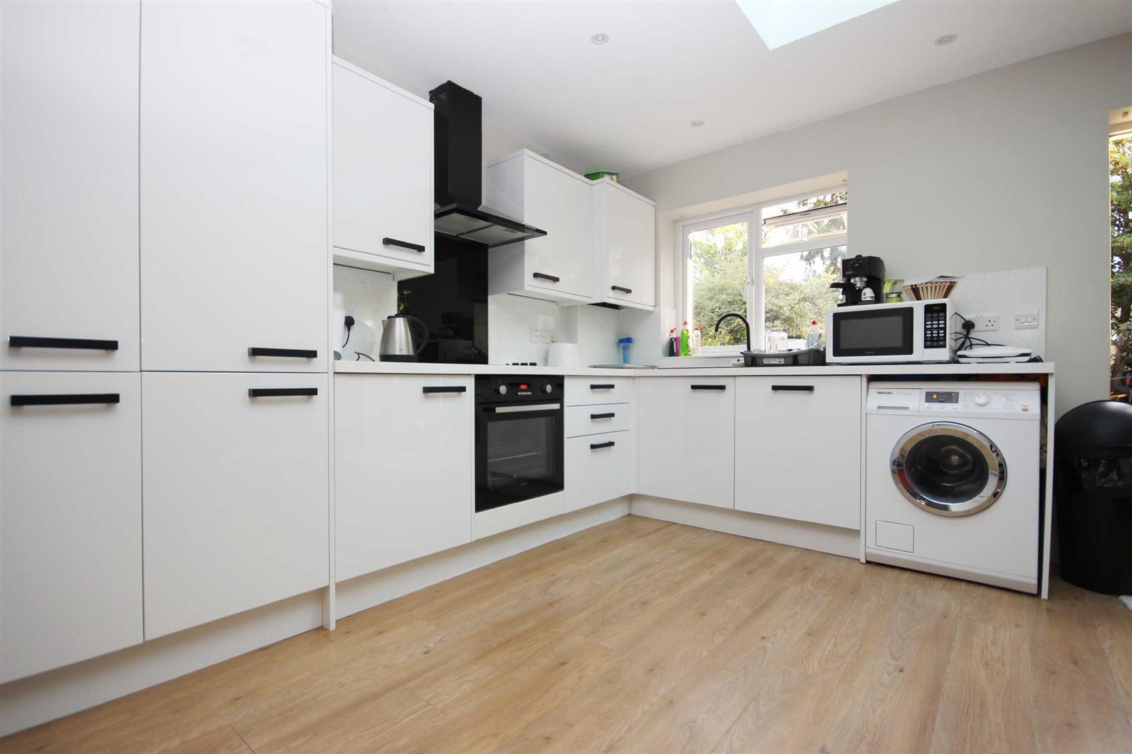 Property Image 8db81880-5155-4d23-b37e-d1d38a485923