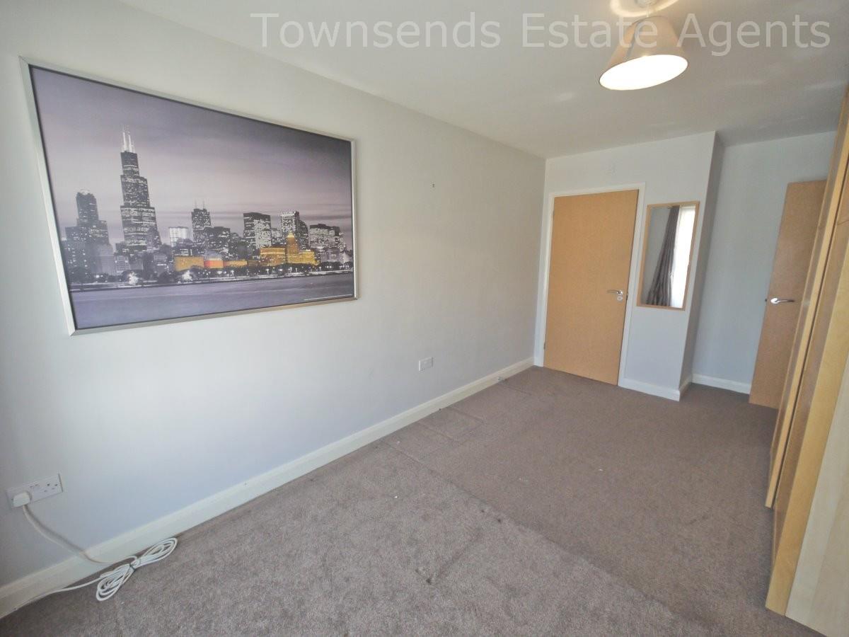 Property Image 8dc0221b-58bf-4d39-9102-2e3864834cb8