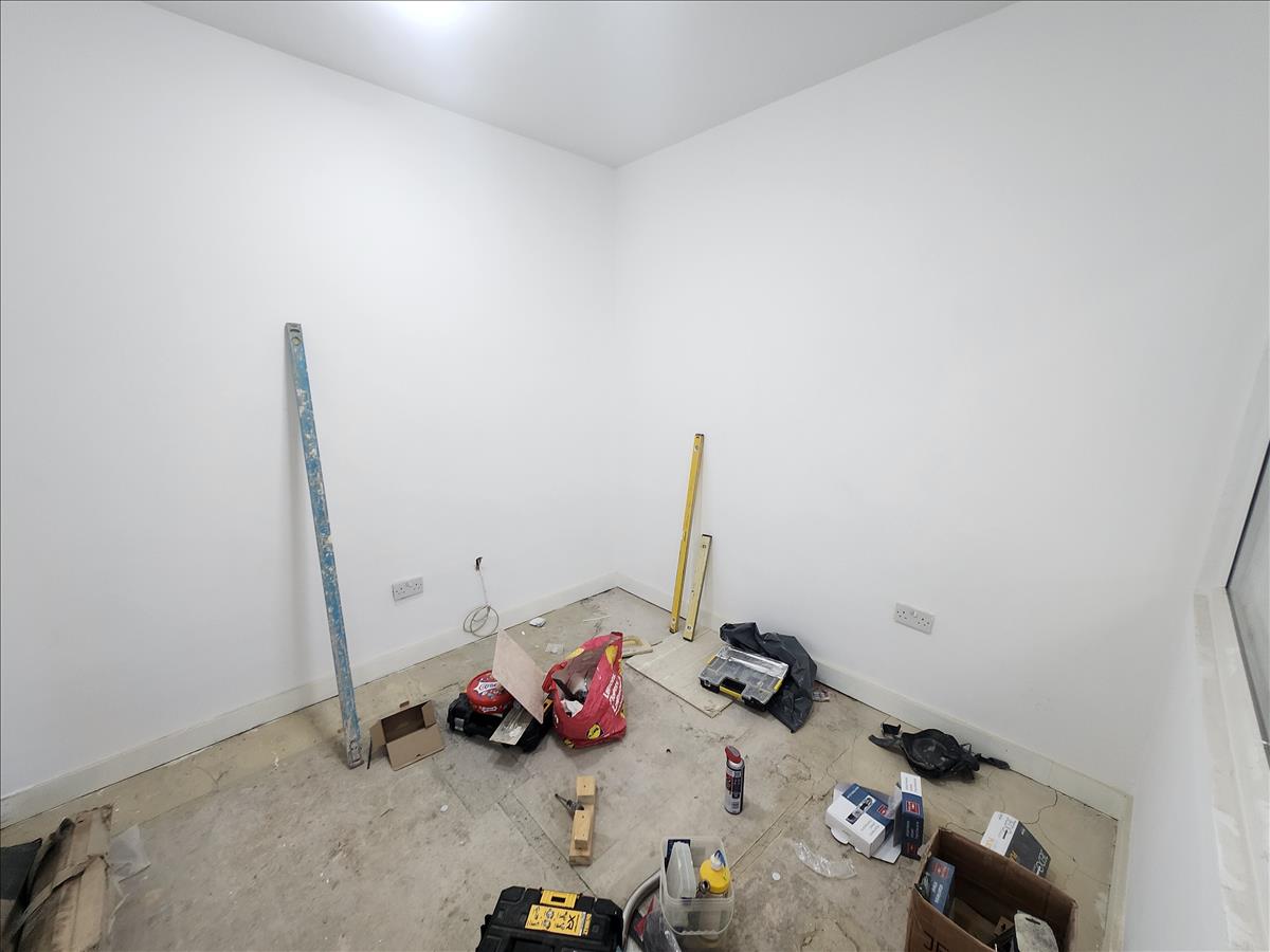 Property Image 8dc3cf86-9c8a-4c70-8efa-83eb17c004fc