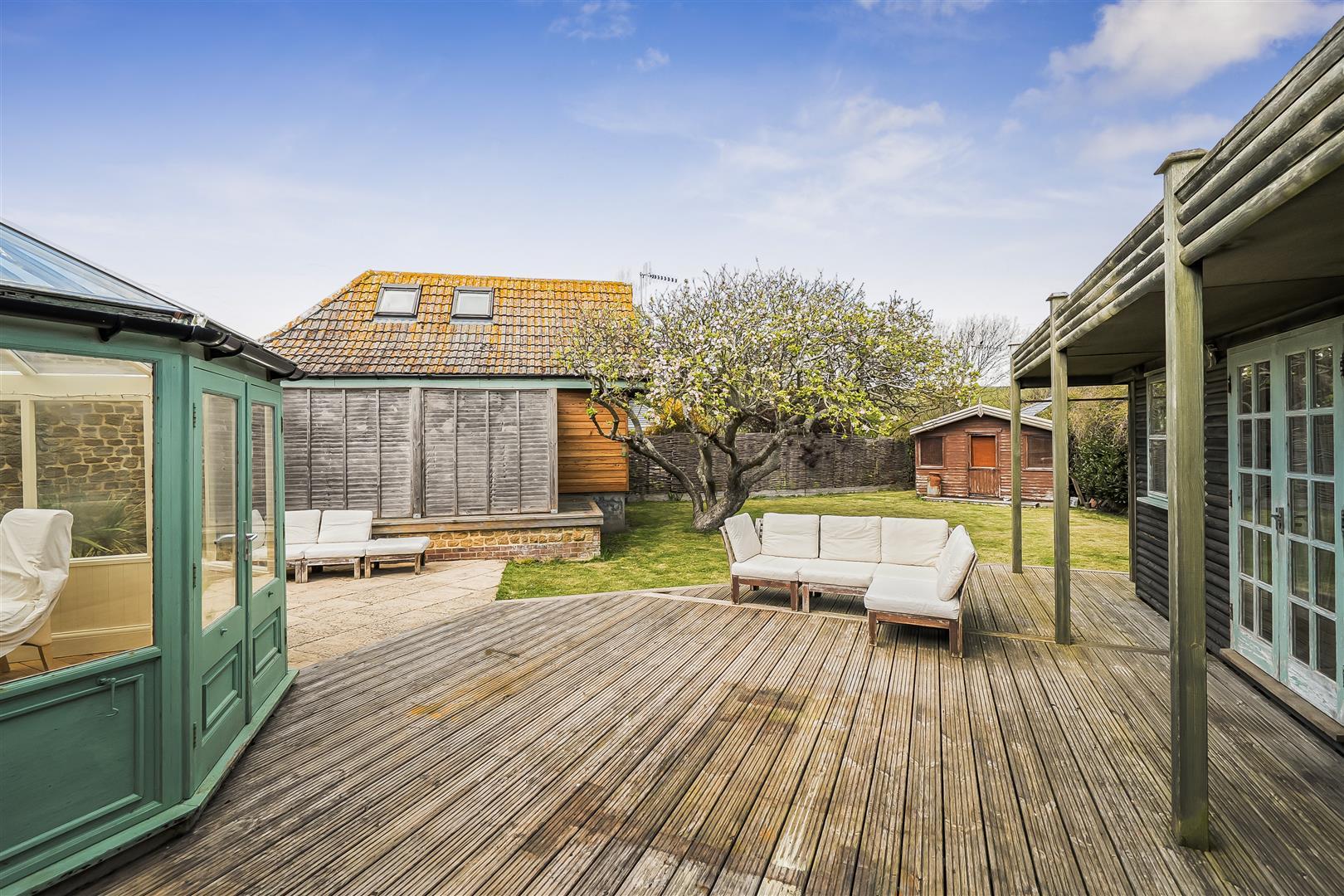 Property Image 8dc8892a-883b-40ef-8750-ed3d37cd1c3a