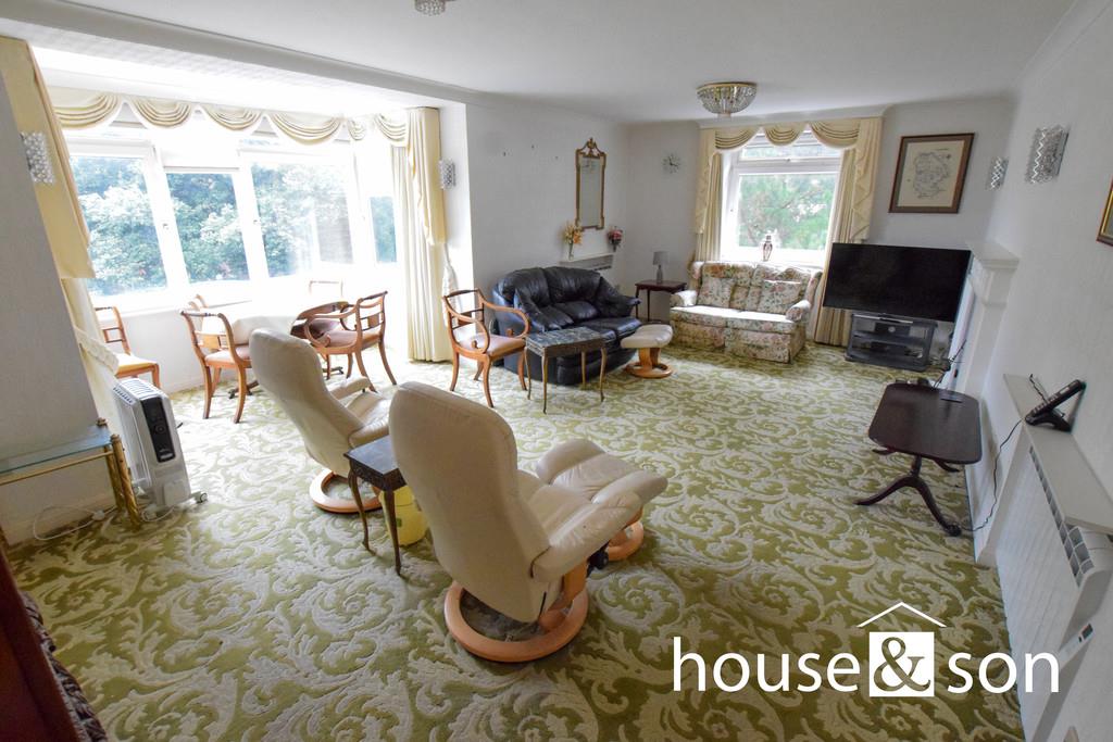 Property Image 8dd35d3d-73e2-4944-ac7c-c53b3e397d93