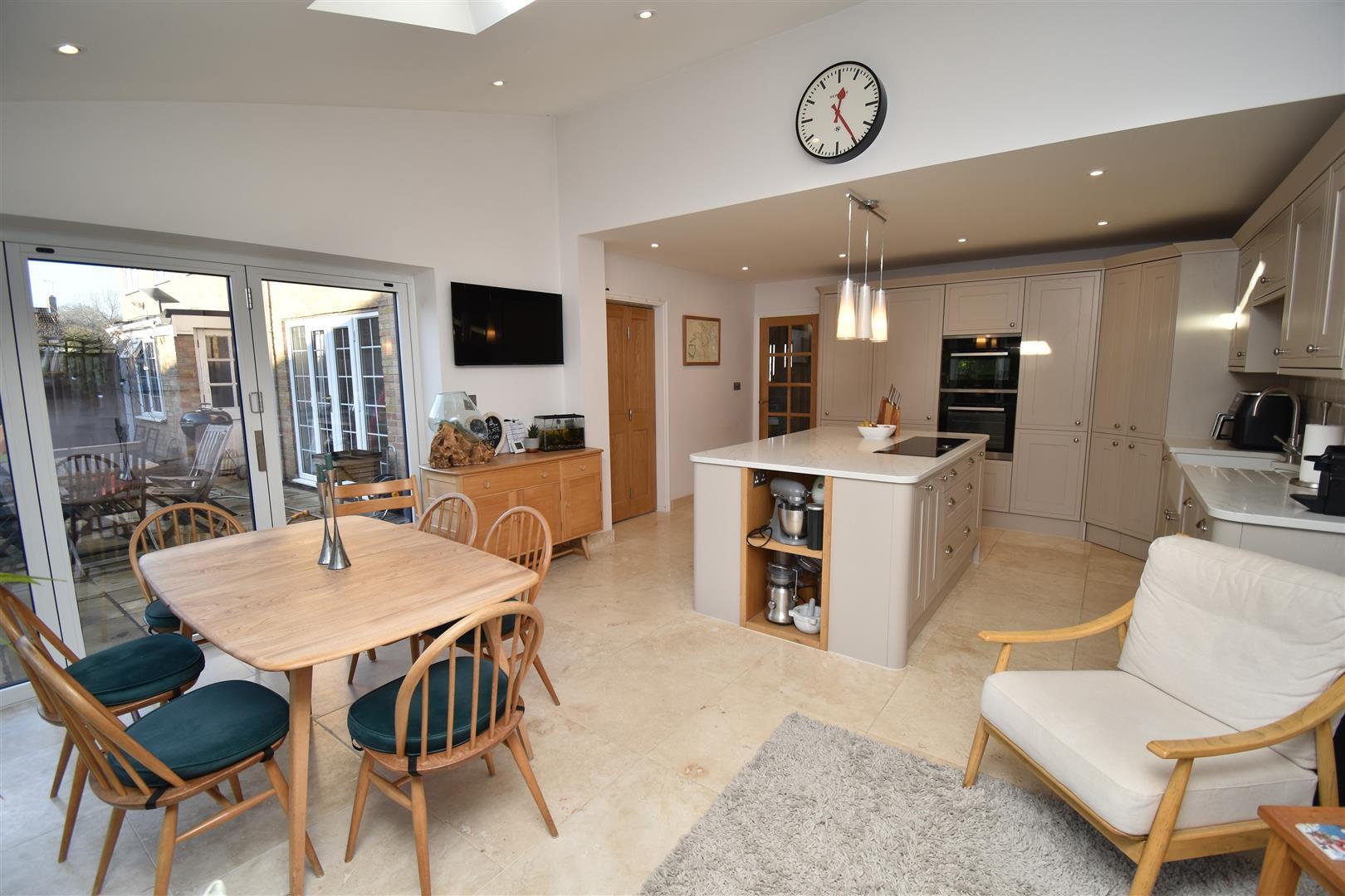 Property Image 8dd3fff8-f9d8-4027-96a7-7a27cfe30da5