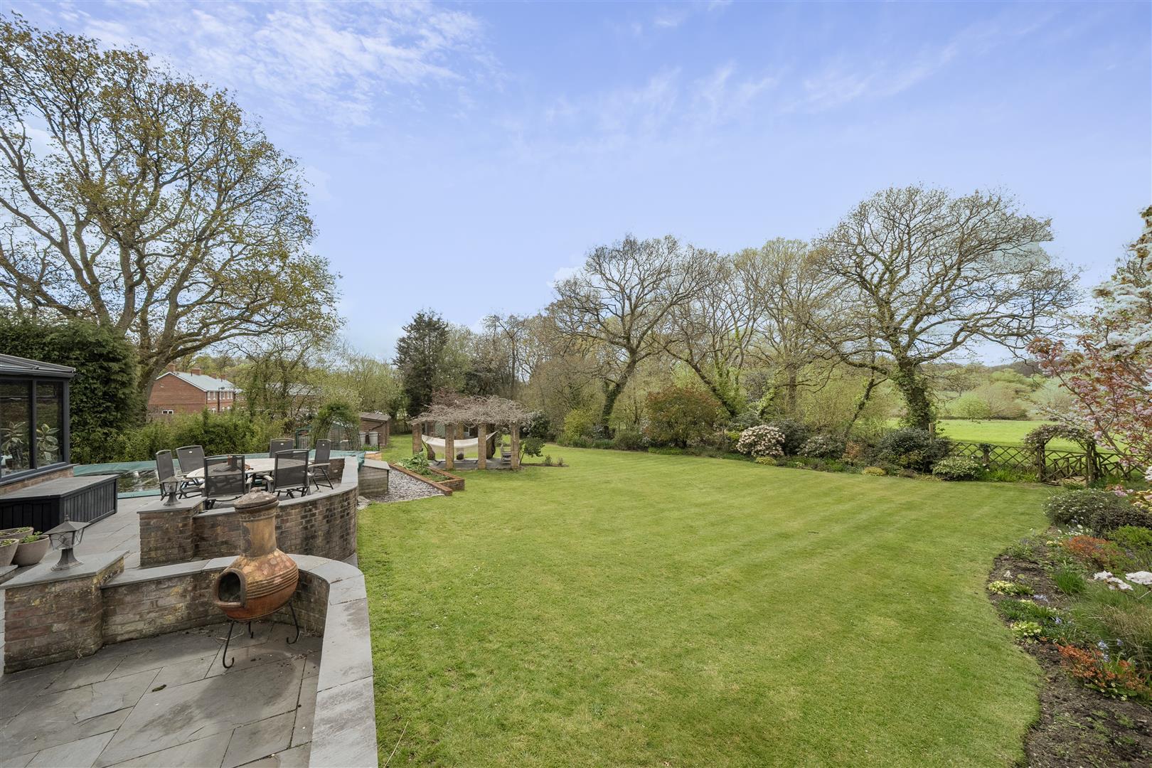 Property Image 8dd40226-e9f3-40bb-912d-93cea406d12c