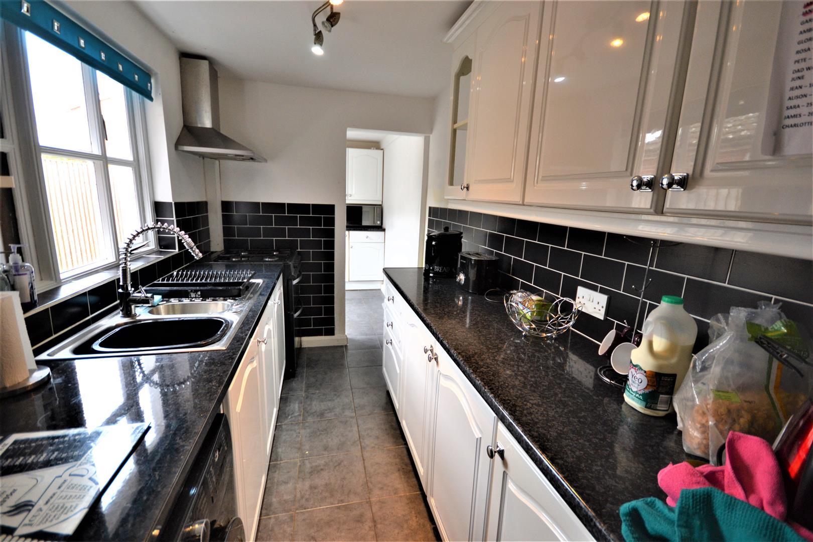Property Image 8ddadb48-29e8-41a3-93ca-63d119a8c941
