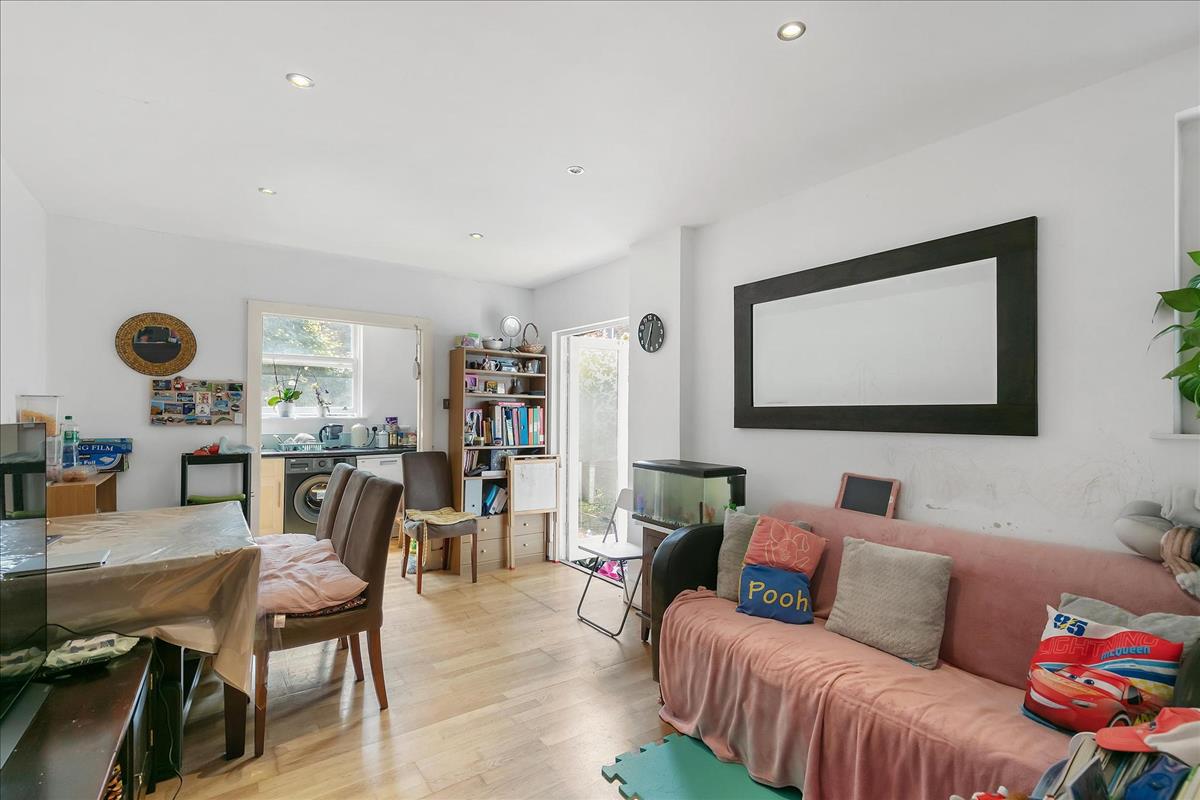 Property Image 8de20187-b8f1-4c22-a35e-f06adb1dbc3c