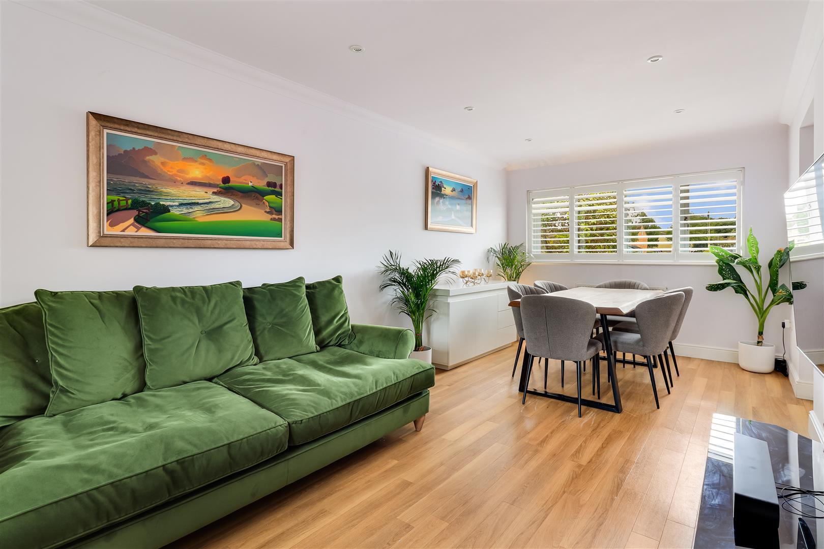 Property Image 8defa641-9e71-42f0-9703-e9a9e13227fc