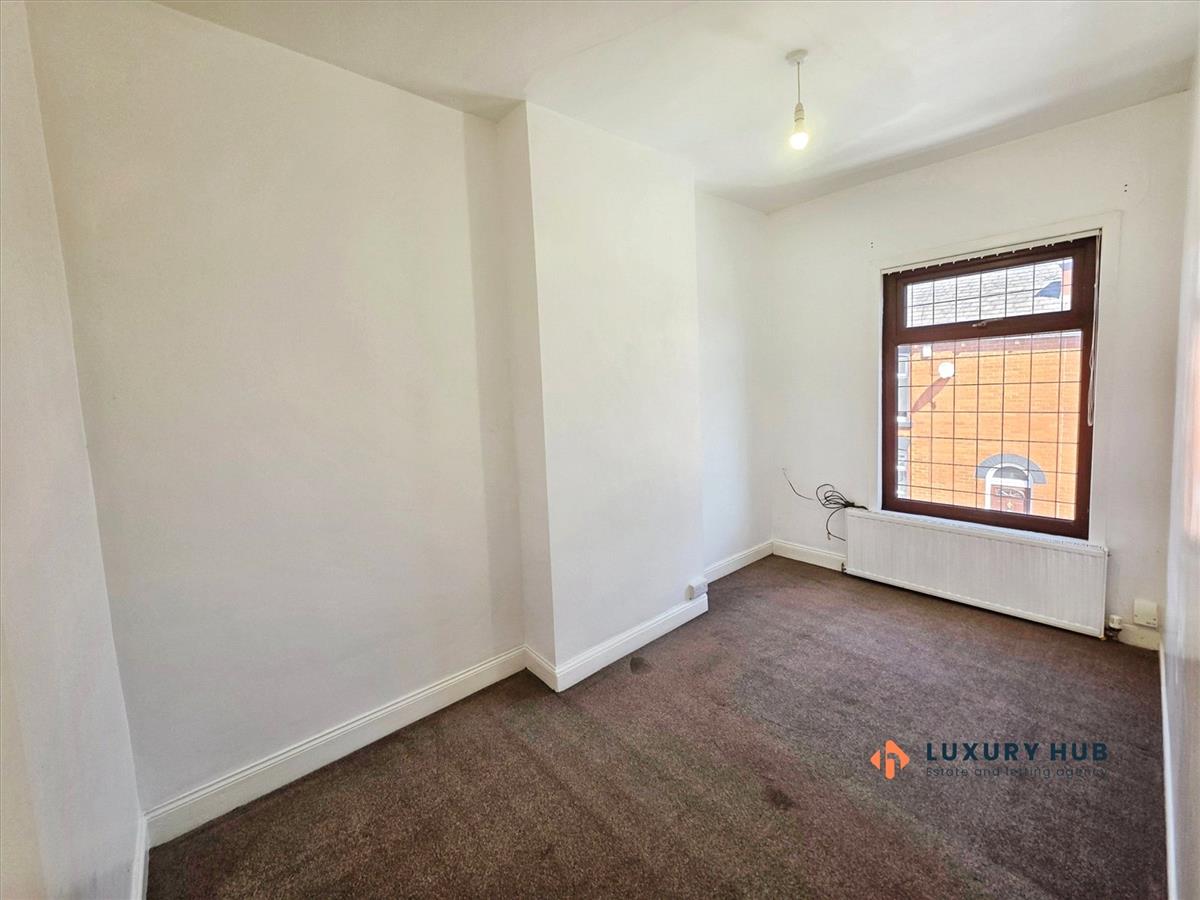 Property Image 8df99d80-df24-4e48-83df-282f8e80c2ce