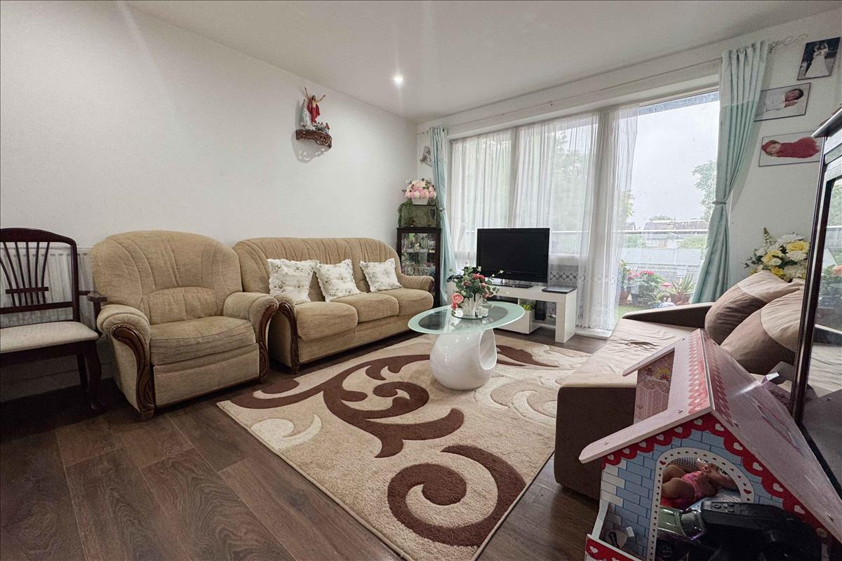 Property Image 8dfa4188-bfe9-4ea9-b99d-1817b8f2966e