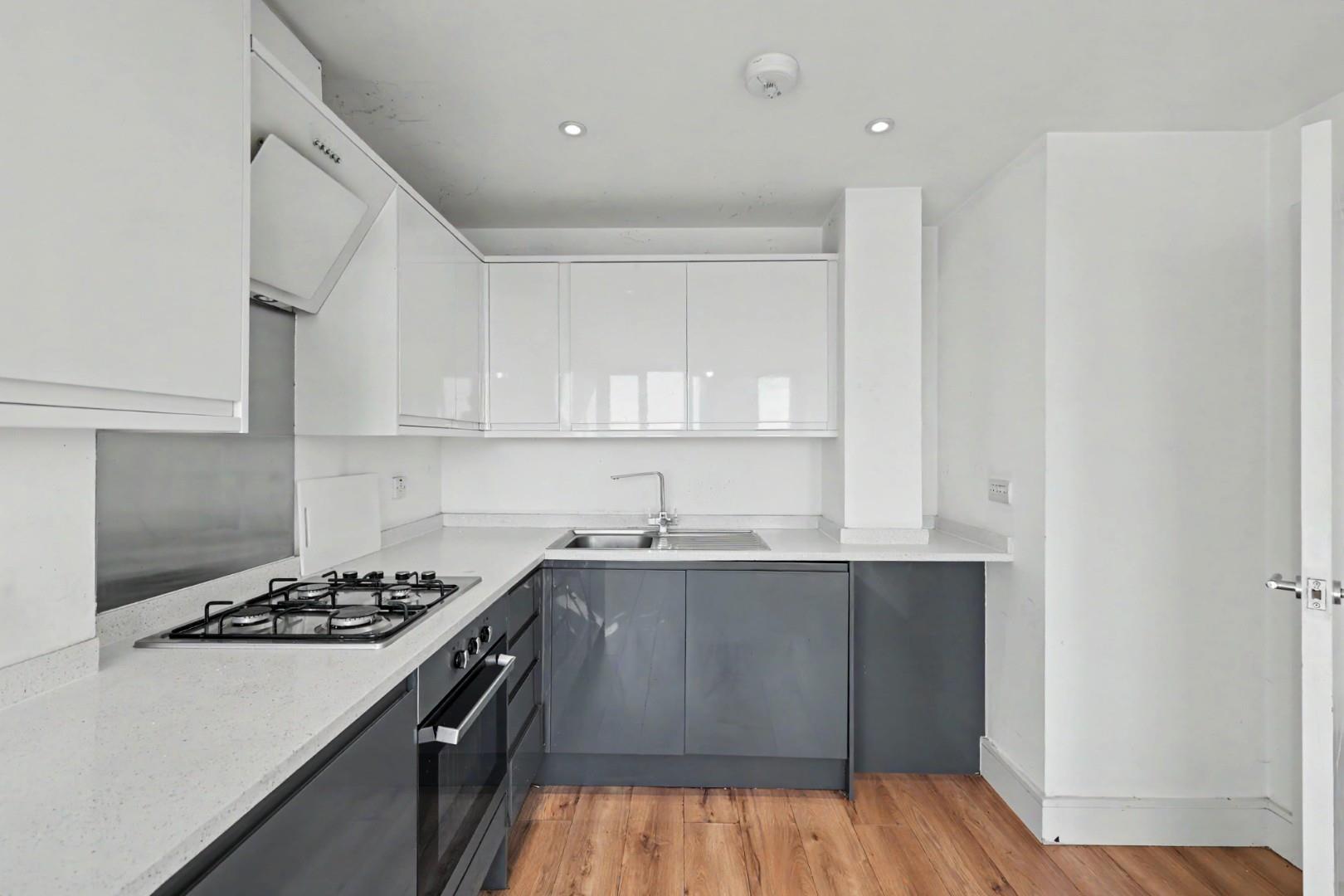 Property Image 8e01cfdb-4451-4493-a0b8-73306bc64e51