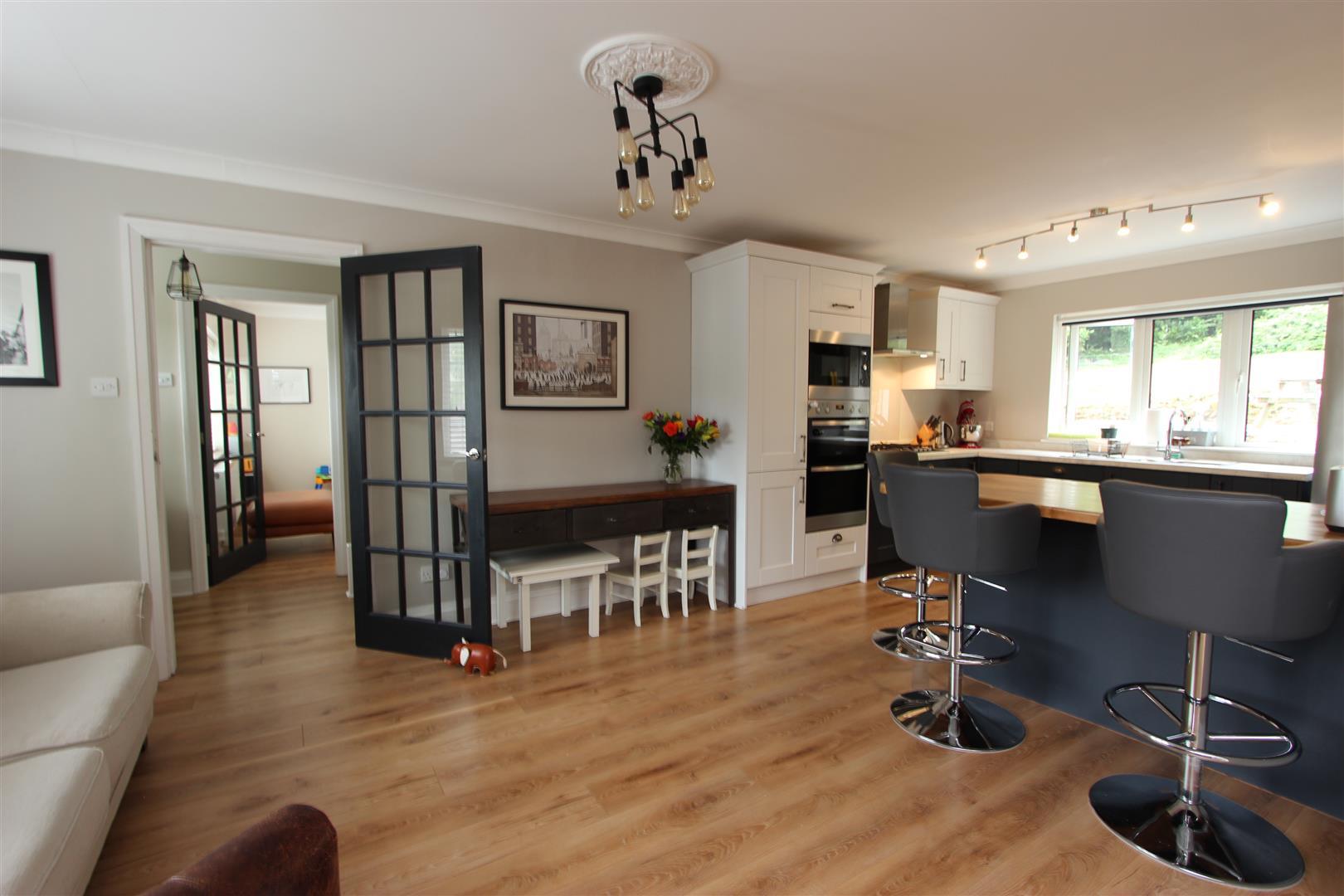 Property Image 8e090c95-c3f6-4fe2-b1ea-5dd163e94574
