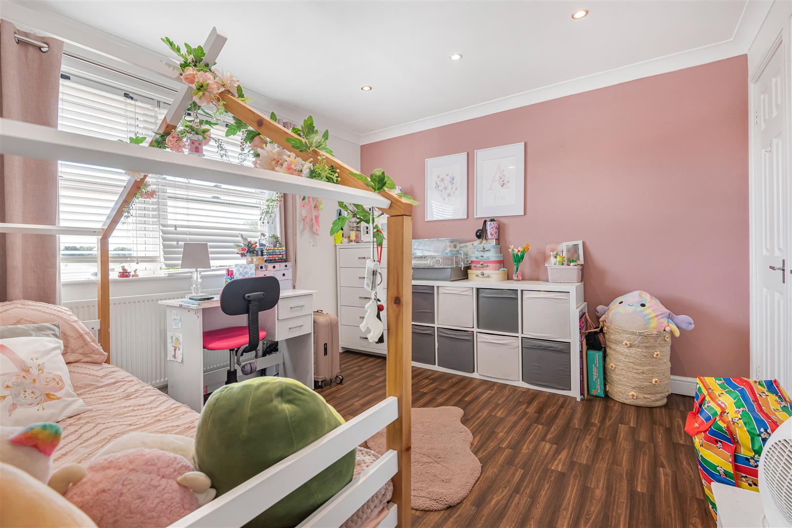 Property Image 8e1c704f-3696-4c3b-89bc-cdf297537b7f