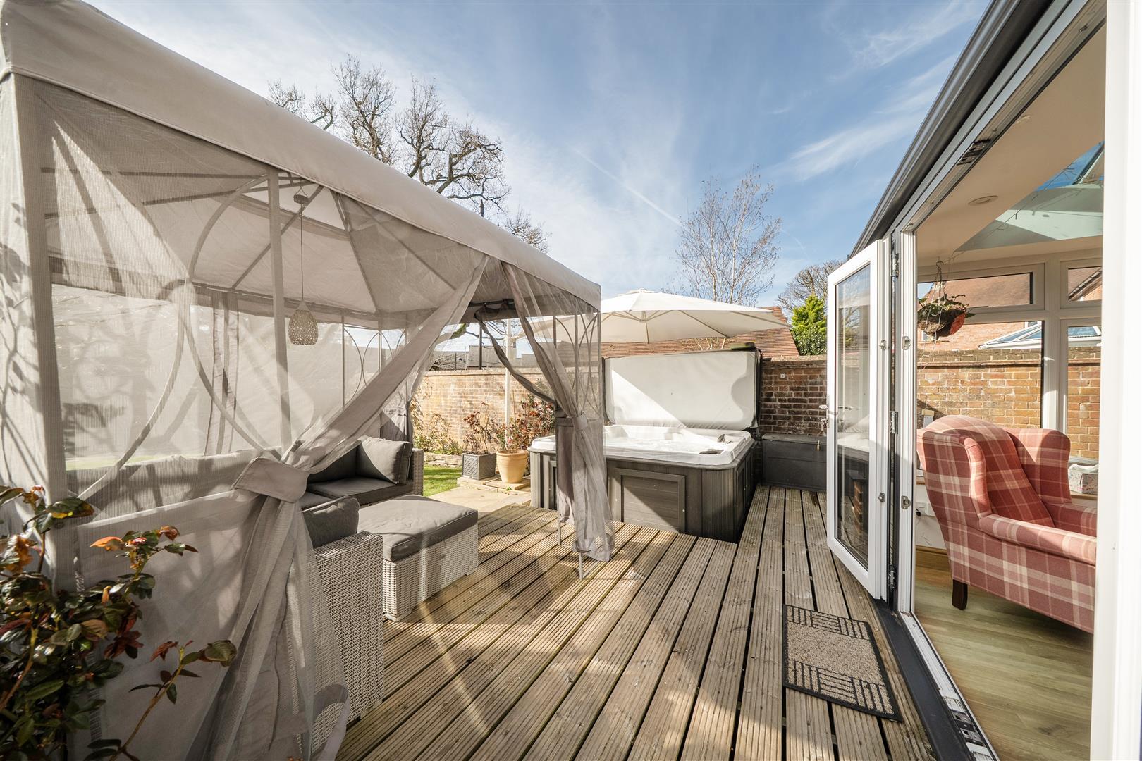 Property Image 8e215cf0-c4a1-4b57-a86f-3d30707b8bbc