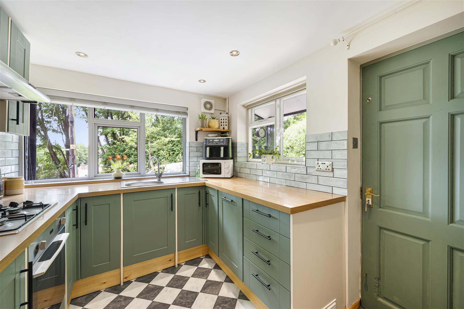 Property Image 8e2be741-2c9b-4a21-a3d1-830f1252318f