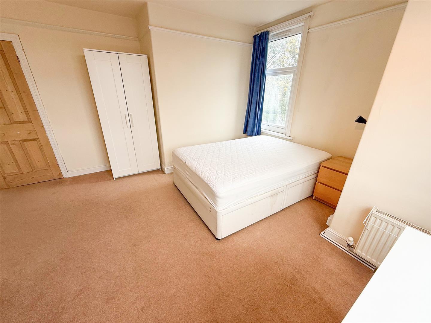 Property Image 8e33d047-5d62-4295-9904-9825bd404510