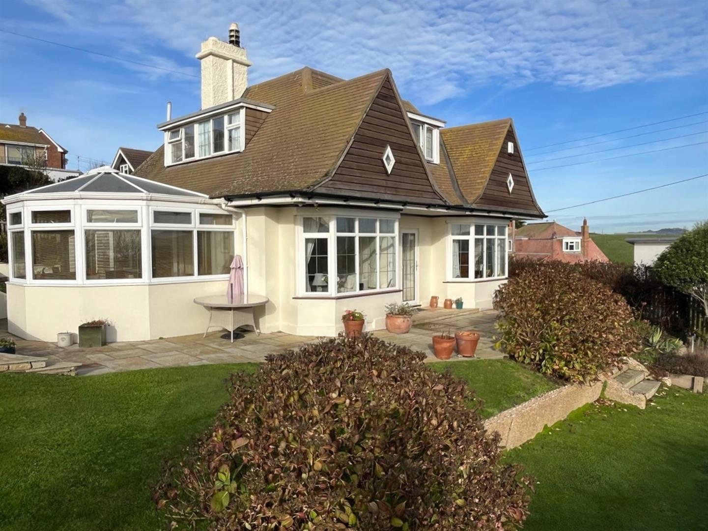 Property Image 8e3d142b-c7ff-42e1-a0d1-107ed07215f1
