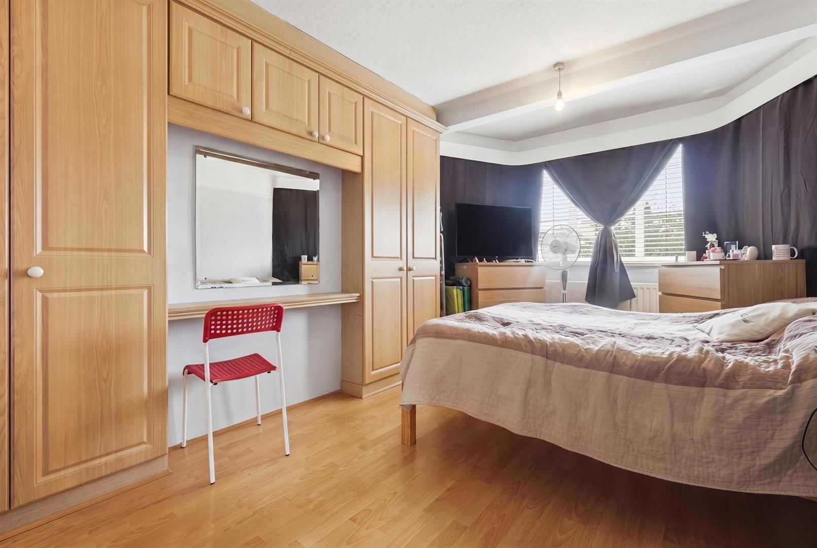 Property Image 8e61cc7d-c04c-4c13-8e62-1a3186006c3d