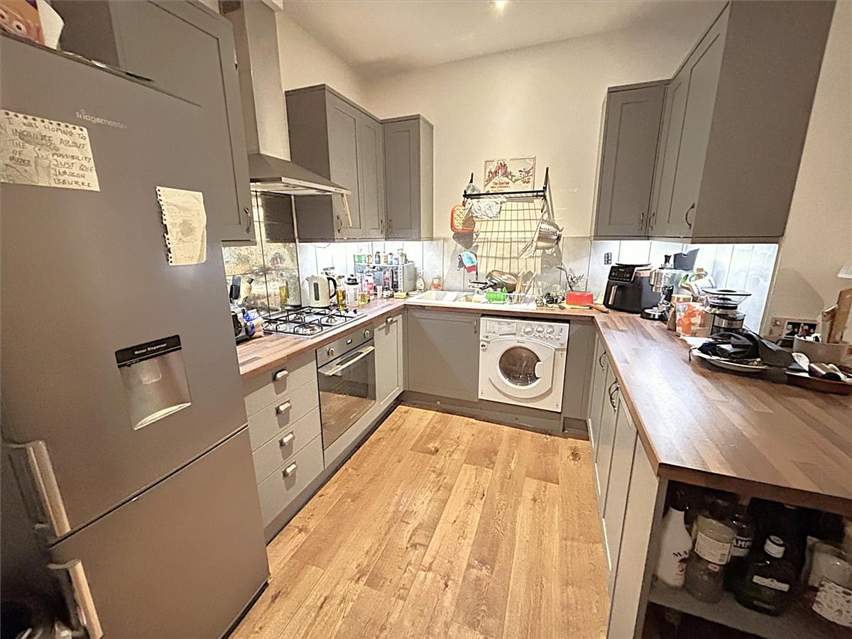Property Image 8e675102-e6ac-4130-a12a-6e364b1a173c