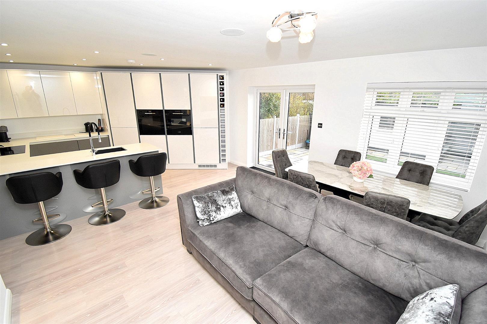 Property Image 8e731999-9075-4431-a1bf-c66ba09f9c1e