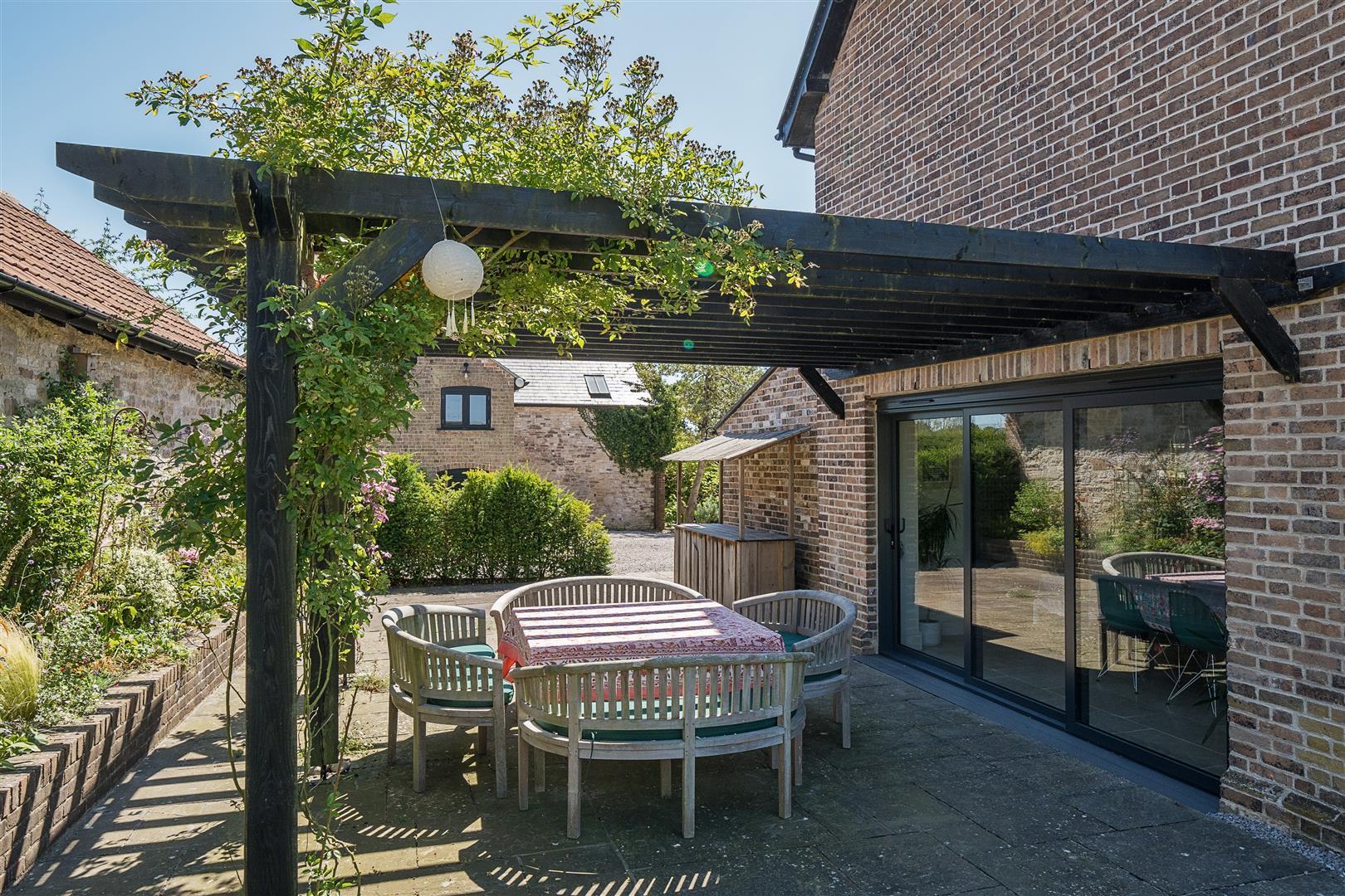 Property Image 8e741914-91a6-4193-bf15-38e1fc09360d