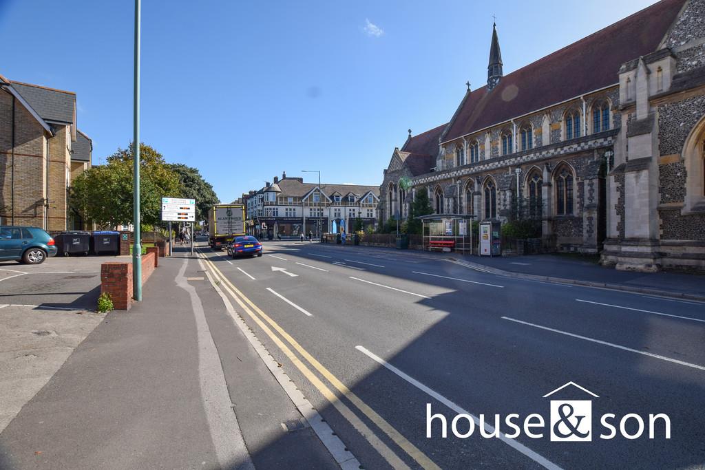 Property Image 8e74feee-3c53-4323-afcf-02f36bc7003e
