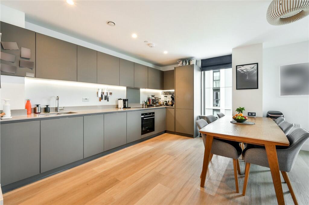 Property Image 8e769b70-8cd5-4574-957c-afe82386ae0d