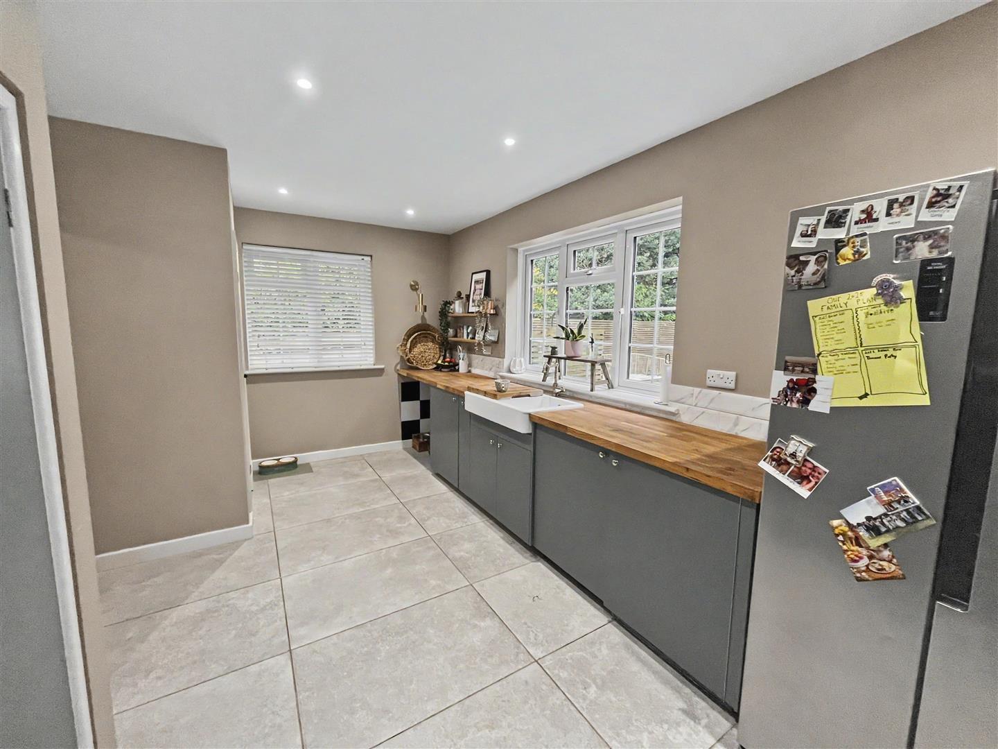 Property Image 8e7a2afd-ad83-435e-bf04-91e97669a6d4