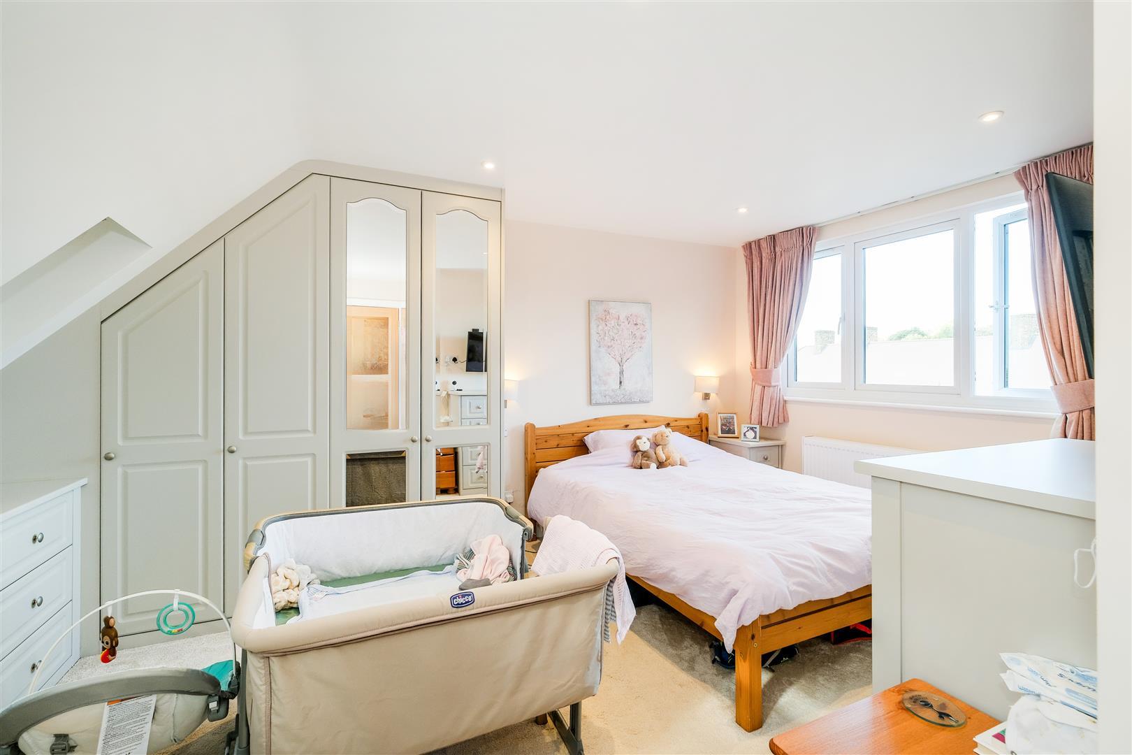 Property Image 8e7decb4-b7c5-4da9-a0b0-6182eefd7594