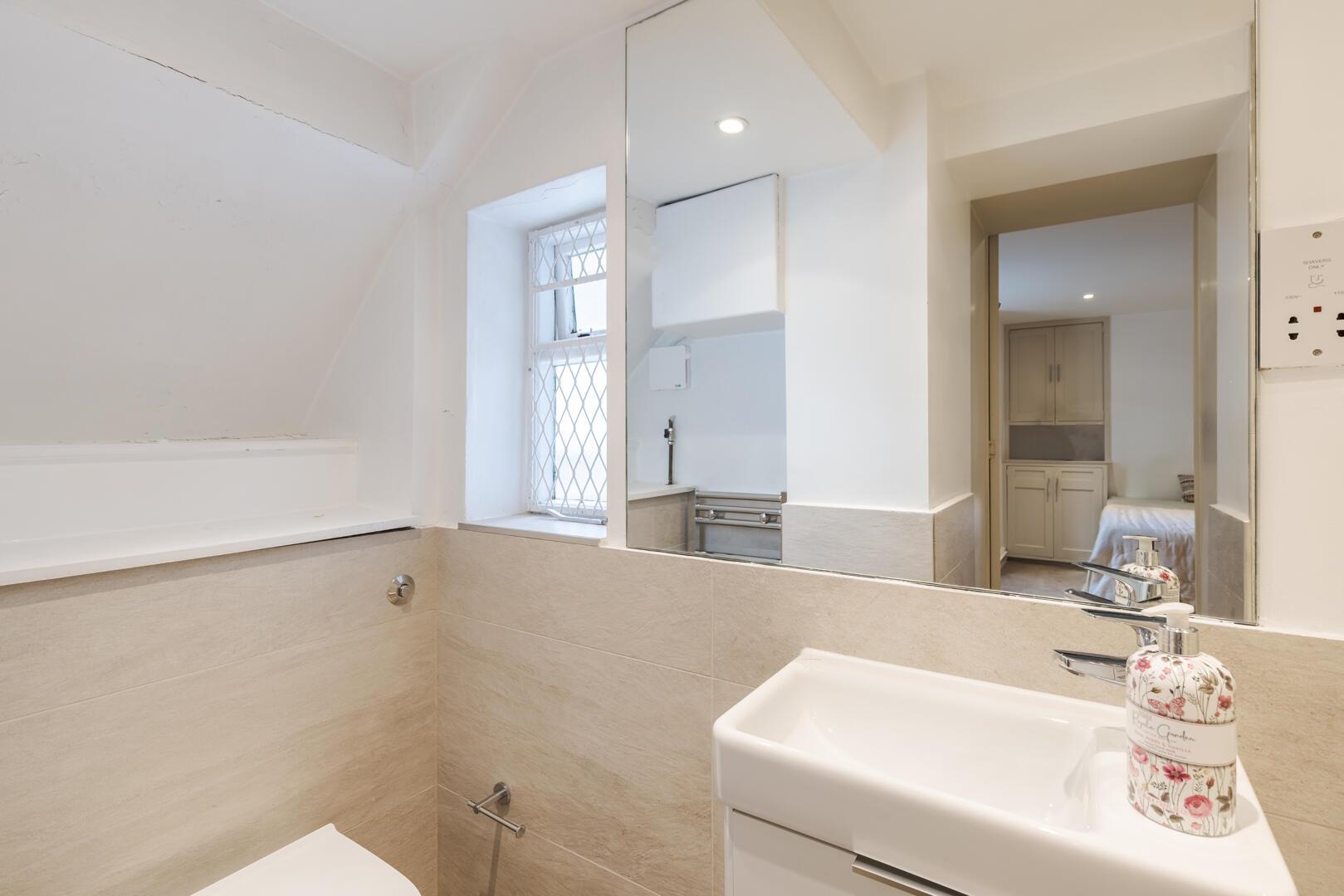 Property Image 8e9098ab-1902-44d3-a586-adfdf11be668