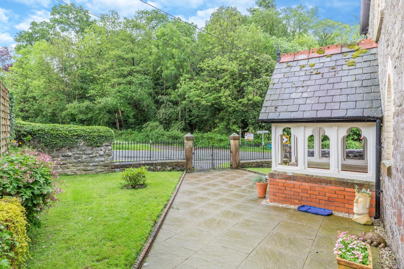 Property Image 8e91b2a1-2df6-4b5b-ae1a-005274d704ed