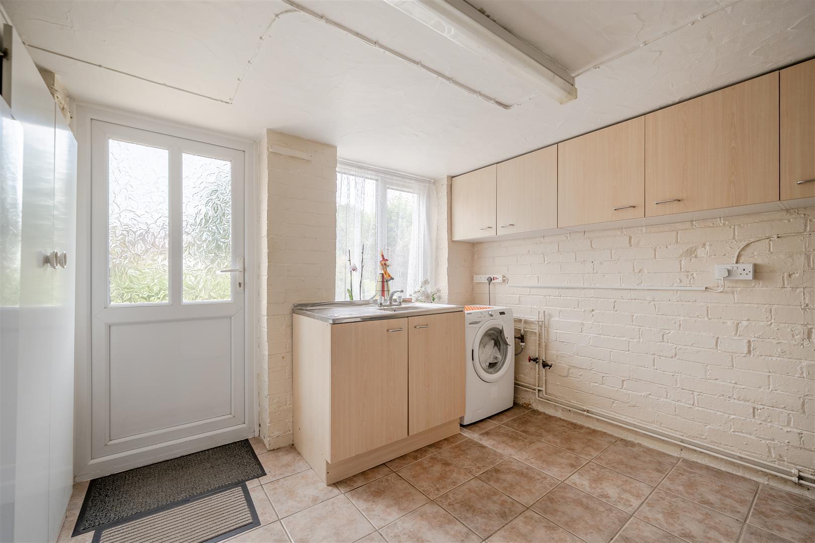 Property Image 8ea3a154-a4ab-4679-a703-7478114387bc