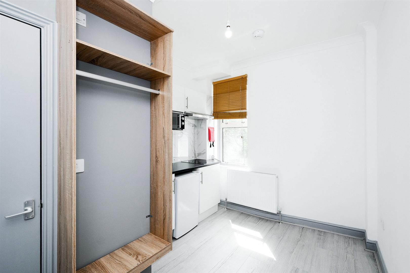 Property Image 8ec2406a-76ea-4229-a5cf-0dfcb65f6064