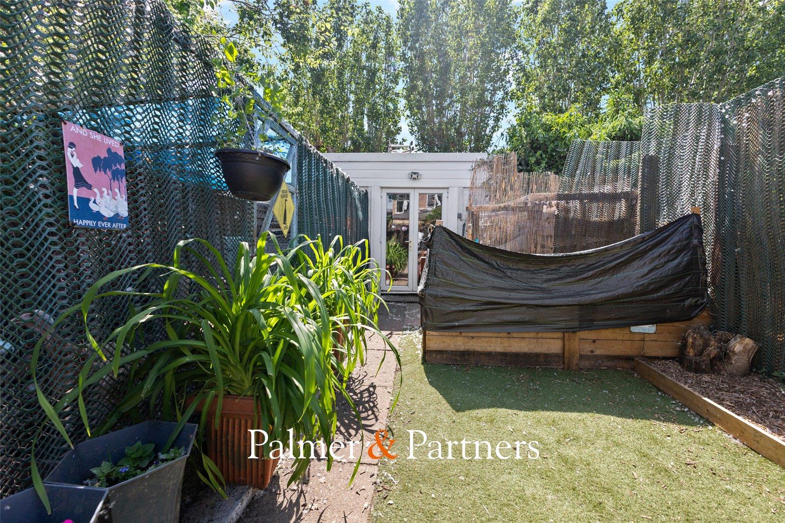 Property Image 8ec30fd7-c6fa-44a0-abf5-51acfd7772bd