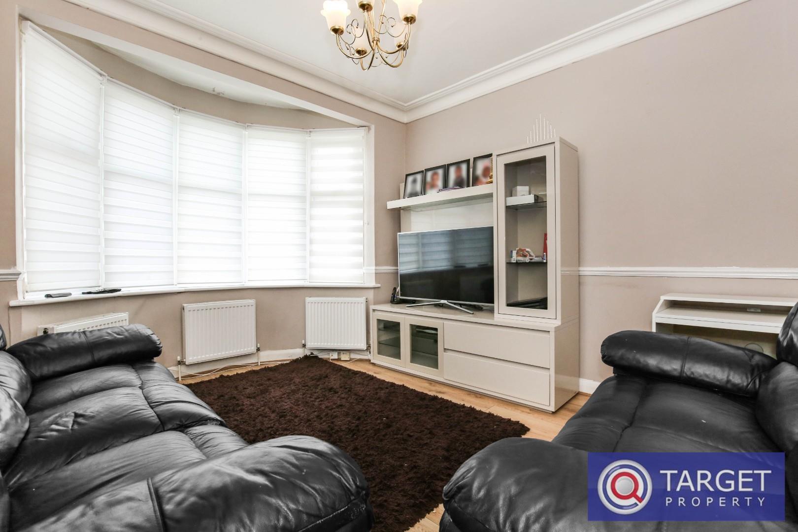 Property Image 8ed39a51-e2a3-4ef3-b6d4-2efdc295b823