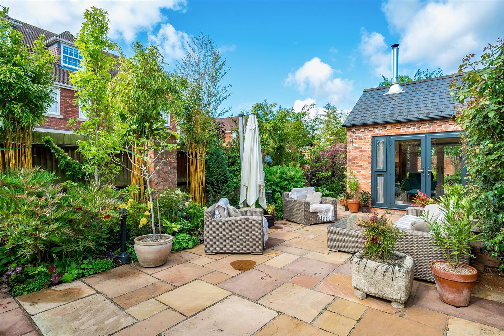 Property Image 8ee0bb20-3ab5-4beb-8e89-f593750f564d