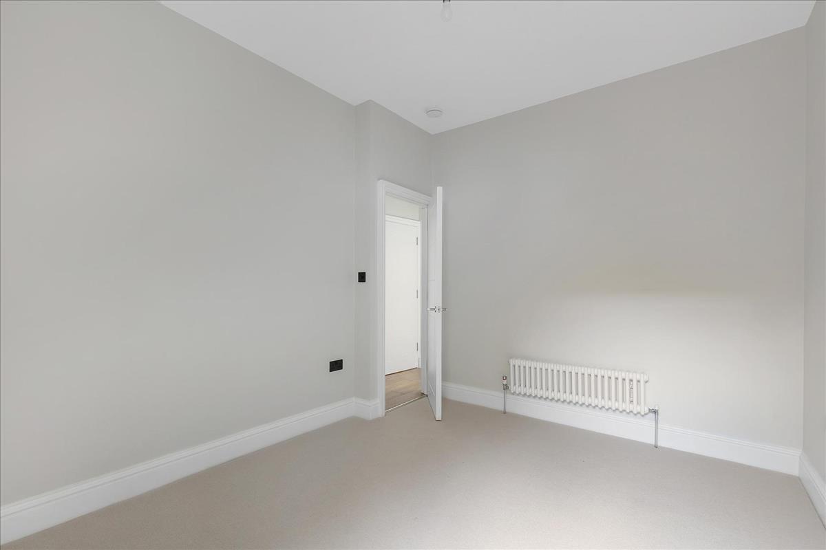 Property Image 8ee0d19c-ac4c-423a-95e6-81fe6172ea64