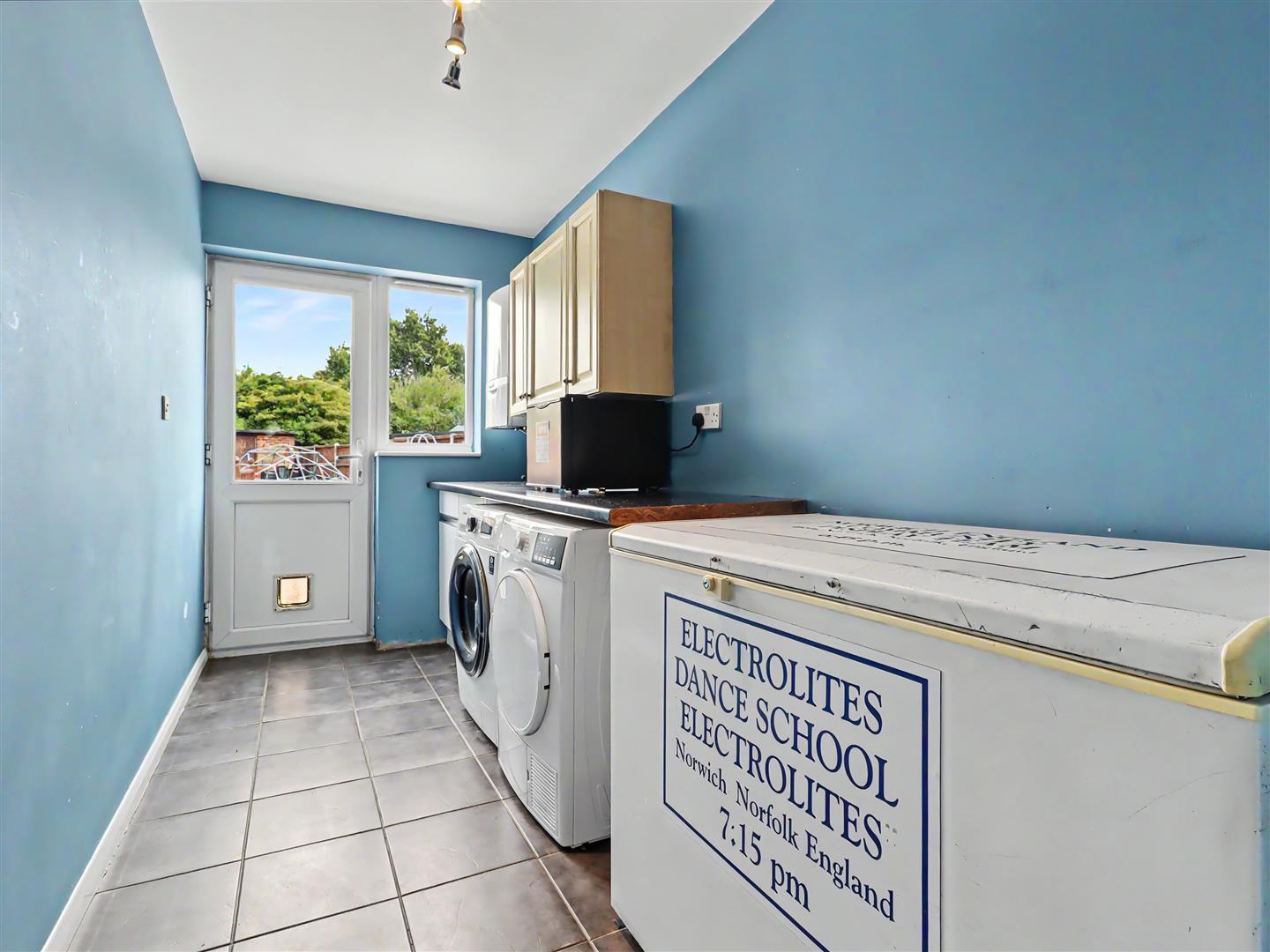 Property Image 8ee133a1-80fd-46f0-af1c-f96c5d29afb9
