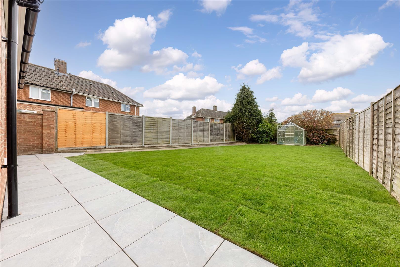 Property Image 8ee78a68-c3fe-4443-962e-2b2c3f529baa