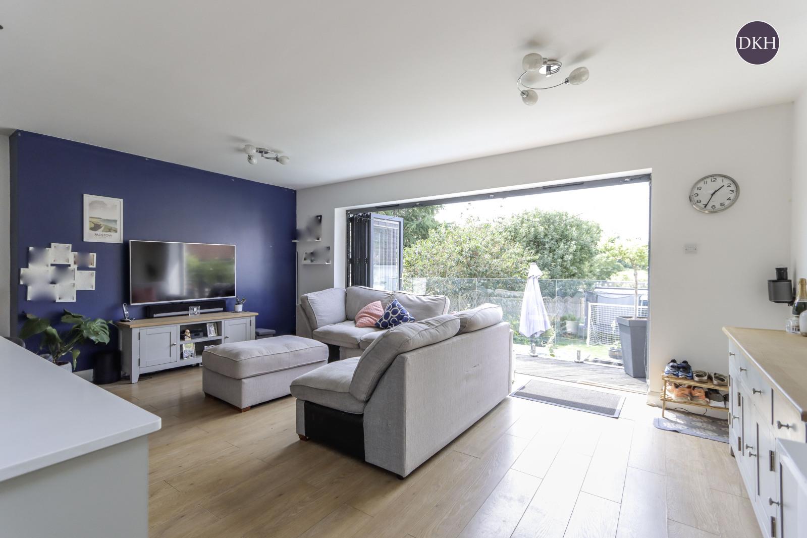 Property Image 8ee8d5be-558d-439b-b594-f2137e9b592a