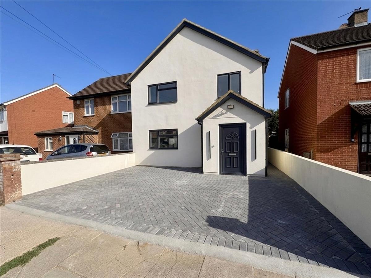 Property Image 8ef9e3cc-f34a-4075-94b0-cacab6aa5499