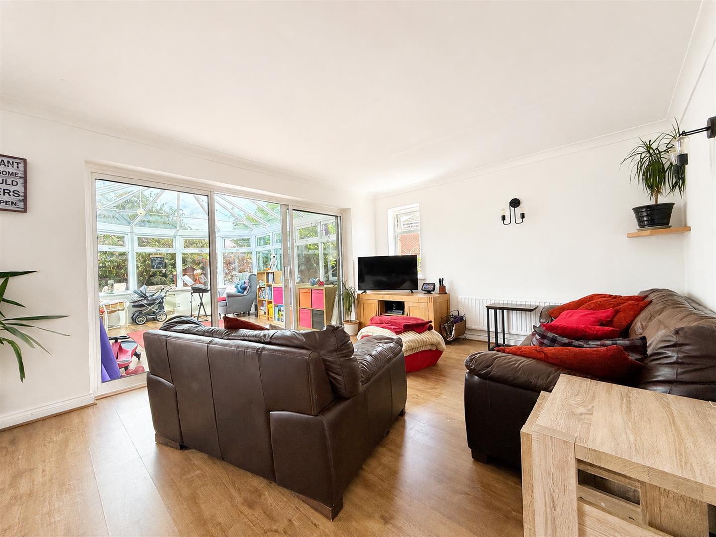 Property Image 8efe9443-6c80-4ba0-bbca-75efbfa6600f