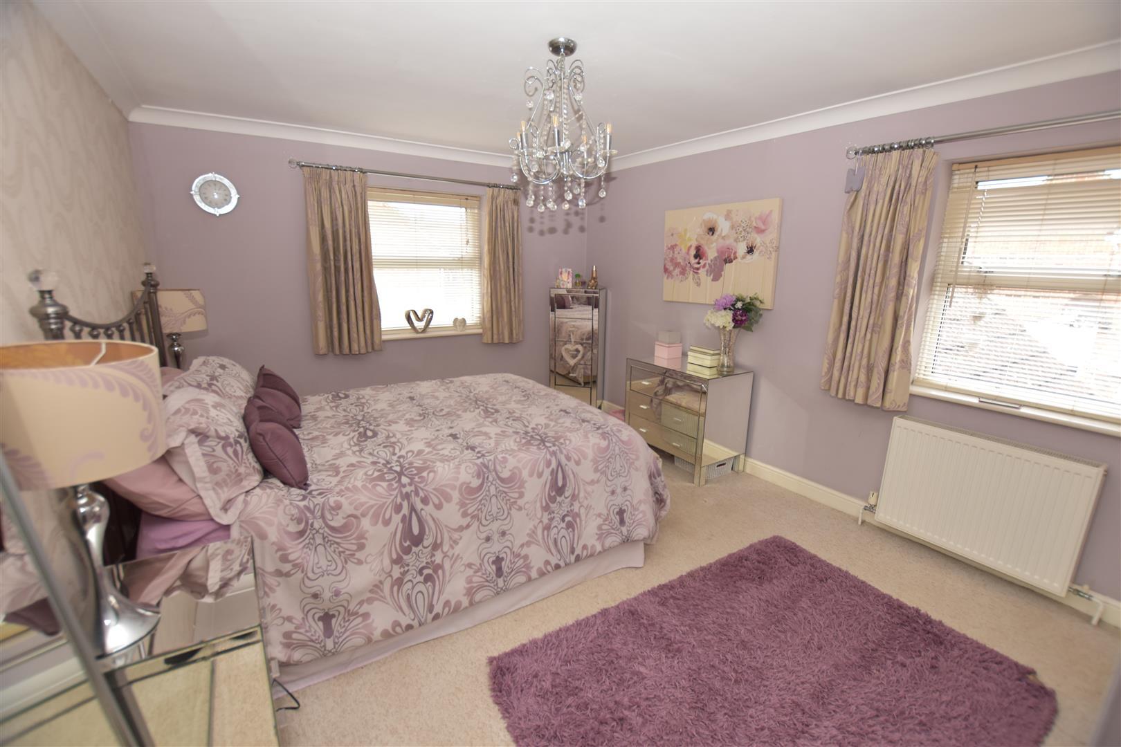 Property Image 8f0c1e5b-61e4-400d-8273-630dc8339196