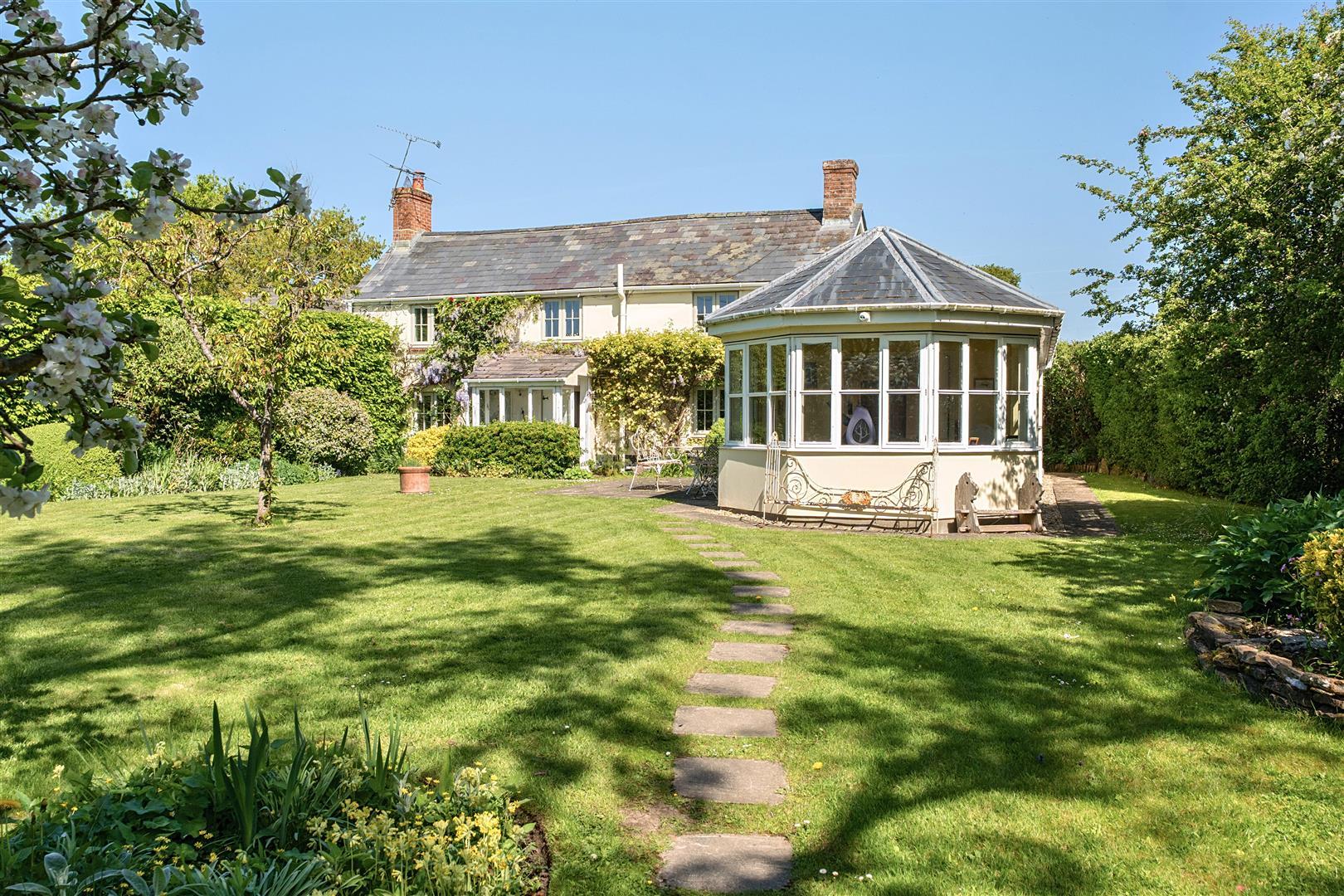Property Image 8f18a6d0-2485-4bd4-9853-44bab821ba43