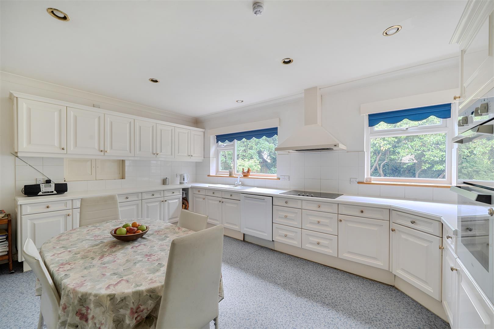 Property Image 8f363bdf-8827-416d-b476-68824d859082