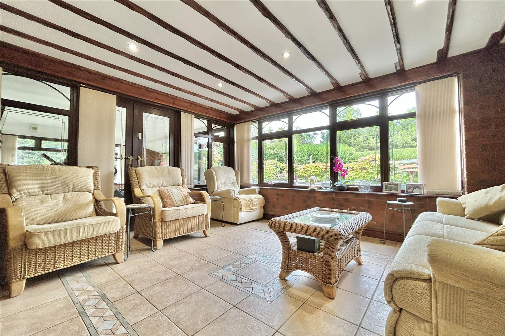 Property Image 8f404031-cb78-422a-9d9b-0eb3e1686adf