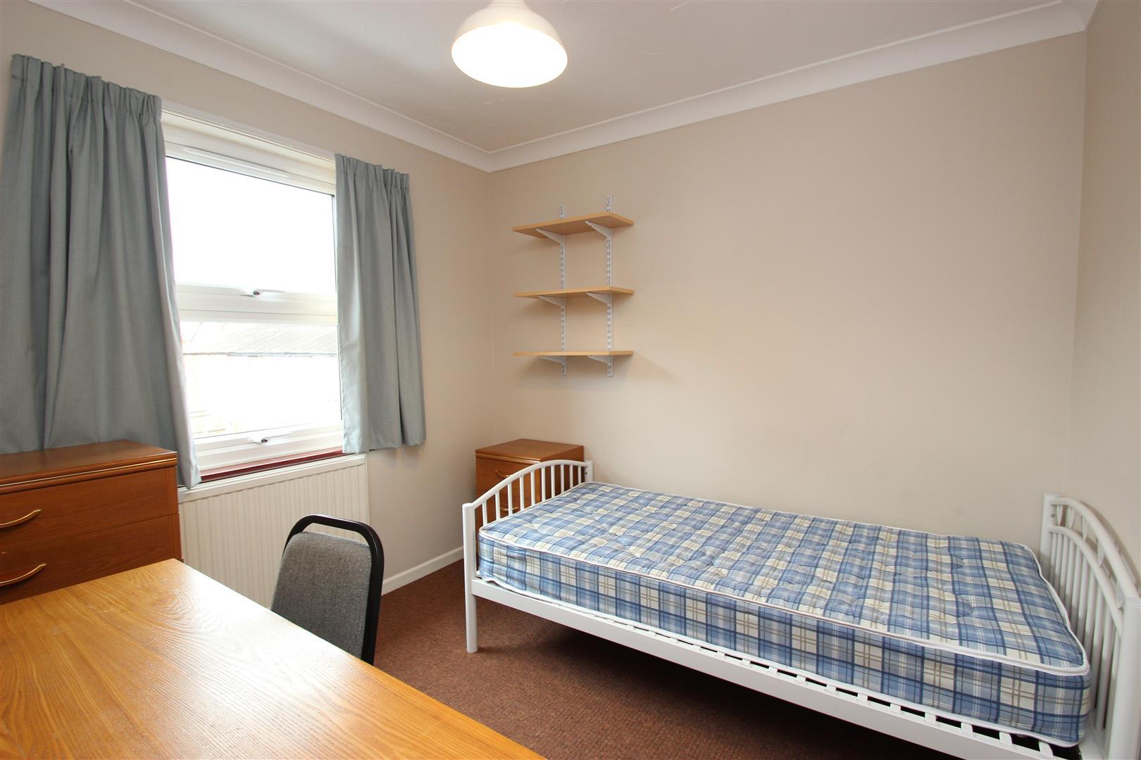 Property Image 8f590e1b-6192-4c01-a245-99936bcd3bf5