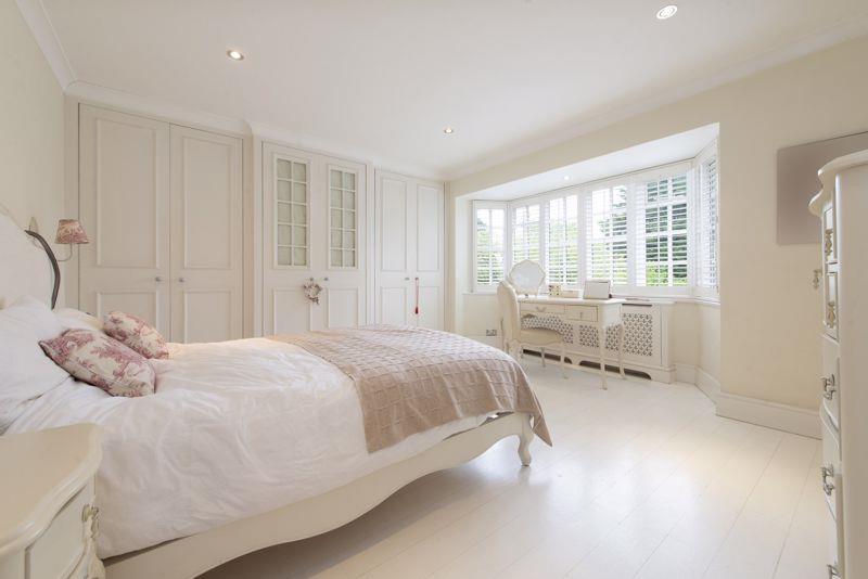 Property Image 8f59848c-cdee-40d8-90f0-70a3affae943