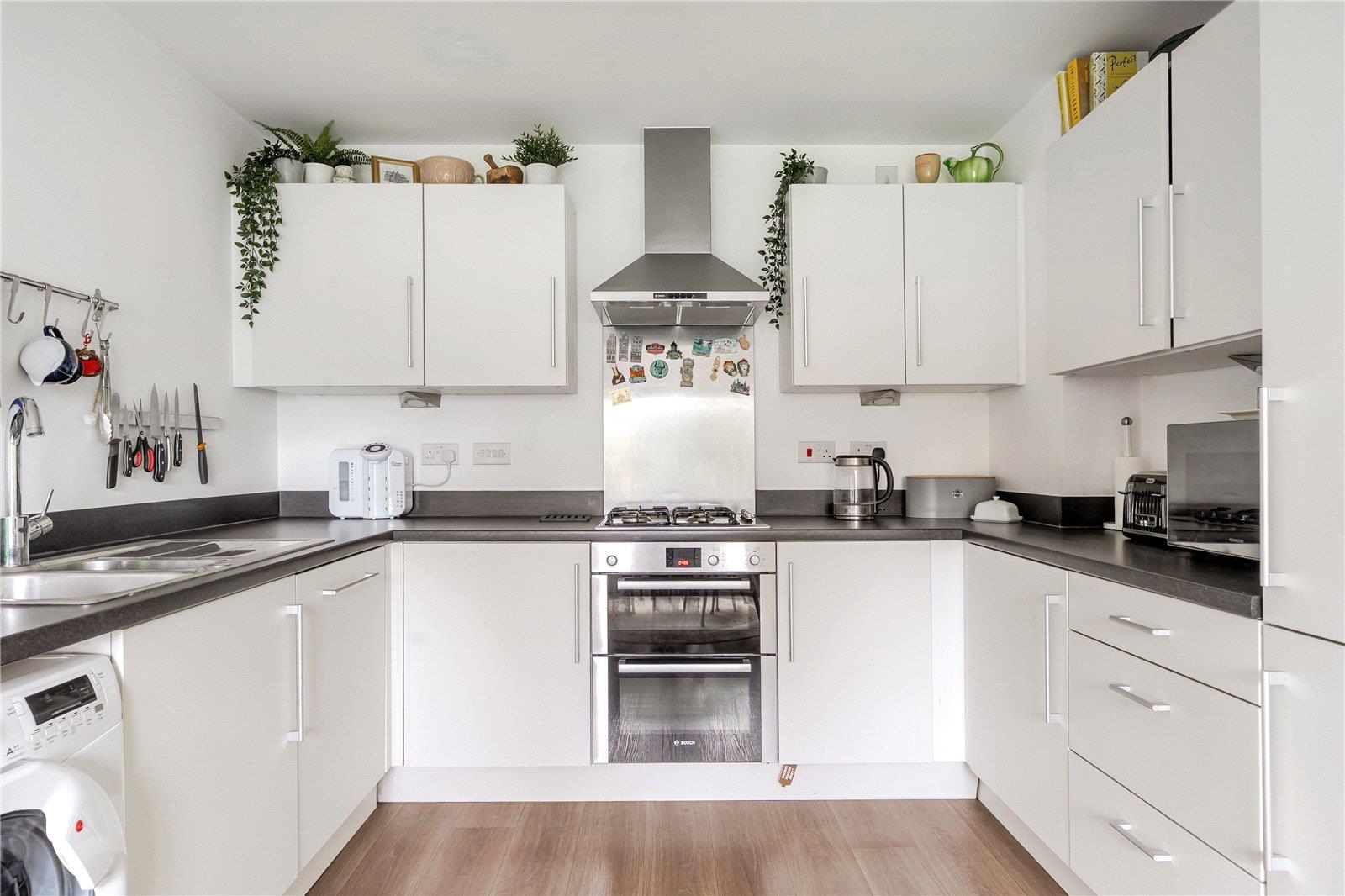 Property Image 8f5ae55c-2946-437e-908f-6396a86b8f2b