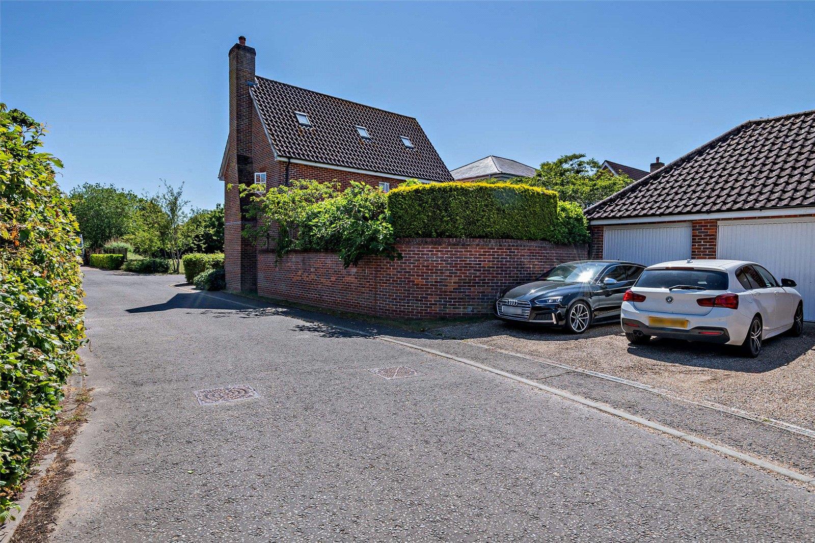 Property Image 8f66acda-8f84-4630-8d2e-9bf1e8187fc6