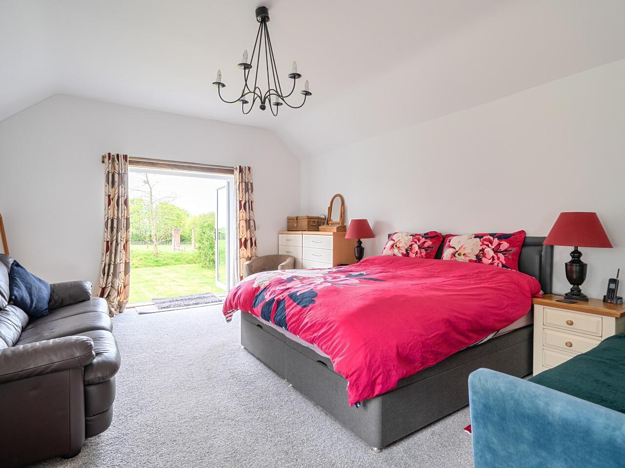 Property Image 8f68315d-cdf4-4117-a487-8e39d4642fdd